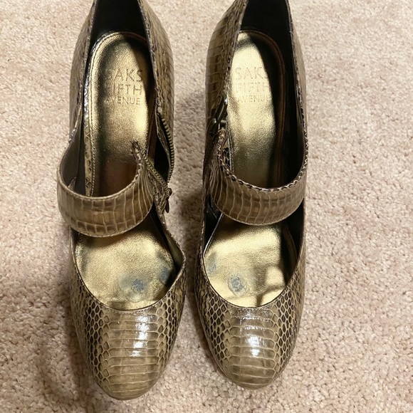 Snakeskin Saks Fifth Avenue Pumps - Picture 1 of 3